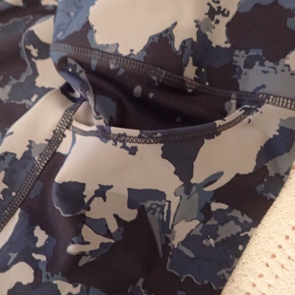 Duluth Trading Blue Camo Leggings - Picture 4 of 8